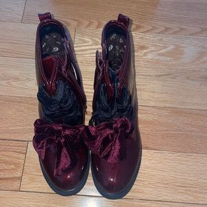 GIOS EPPO lacquered boots